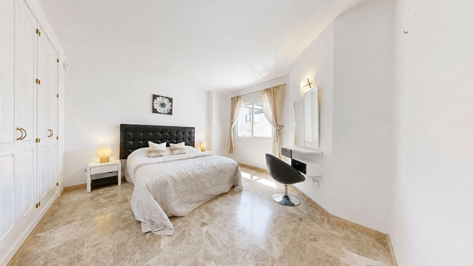 3 chambre Penthouse à vendre à Nueva Andalucia - 549 000 € (Ref: 10020647)