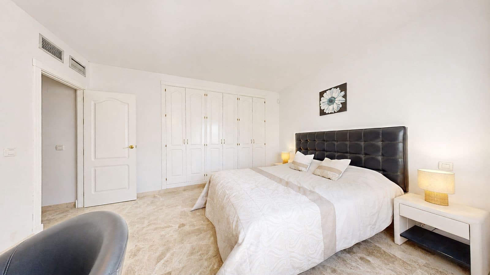 3 chambre Penthouse à vendre à Nueva Andalucia - 549 000 € (Ref: 10020647)