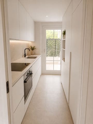2 soverom Penthouse til salgs i Nueva Andalucia, Marbella - € 820 000 (Ref: 10020649)
