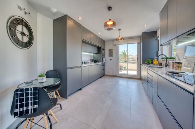 3 chambre Penthouse à vendre à San Roque - 629 000 € (Ref: 10020650)