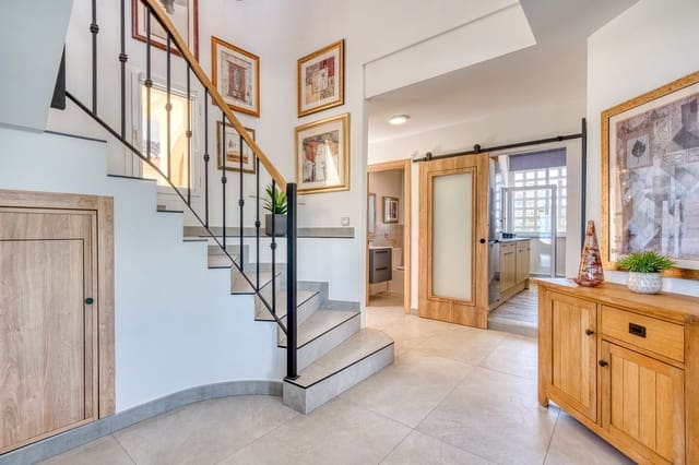 3 chambre Penthouse à vendre à San Roque - 629 000 € (Ref: 10020650)