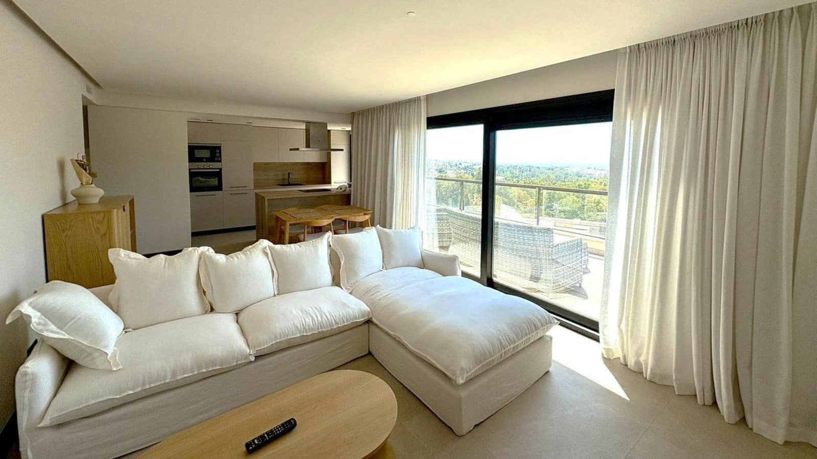3 bedroom Penthouse for sale in Nueva Andalucia - € 999,000 (Ref: 10020654)