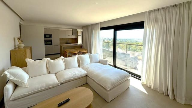 3 bedroom Penthouse for sale in Nueva Andalucia, Marbella - € 999,000 (Ref: 10020654)