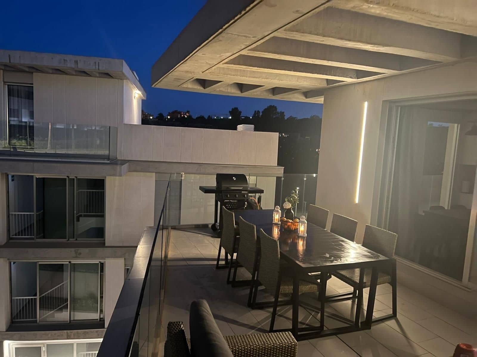 2 bedroom Penthouse for sale in Estepona - € 465,000 (Ref: 10020656)