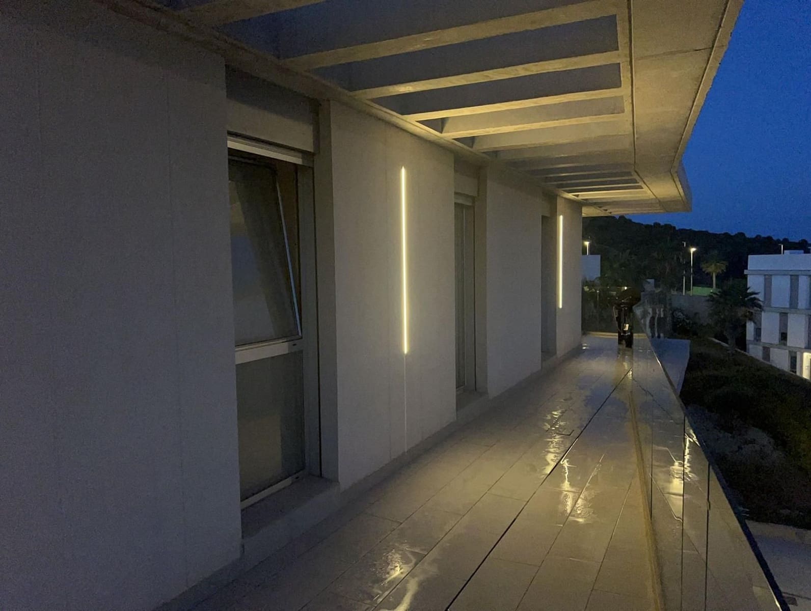 2 bedroom Penthouse for sale in Estepona - € 465,000 (Ref: 10020656)