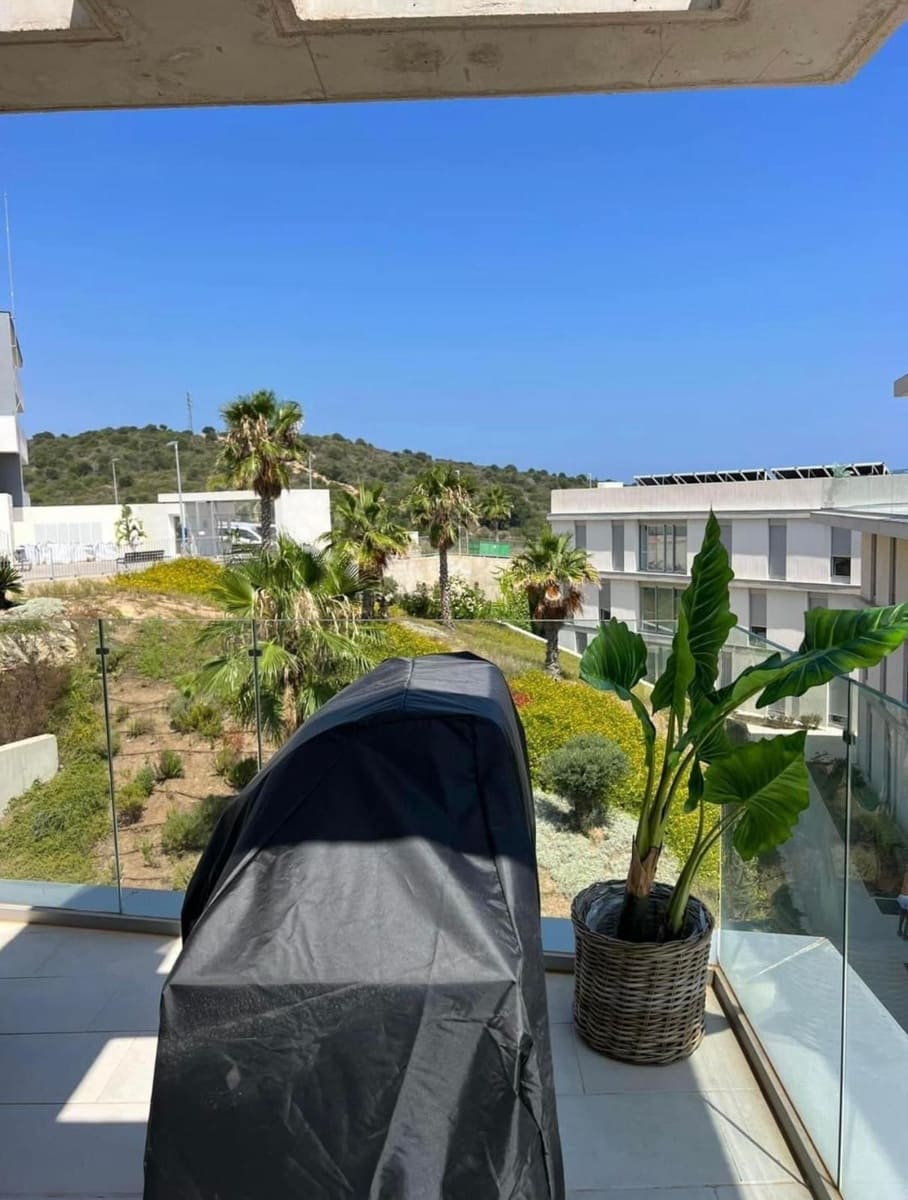 2 bedroom Penthouse for sale in Estepona - € 465,000 (Ref: 10020656)