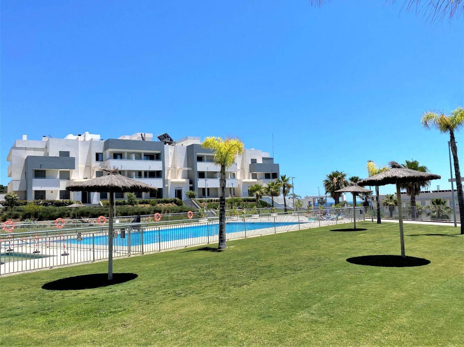 2 bedroom Penthouse for sale in Estepona - € 465,000 (Ref: 10020656)