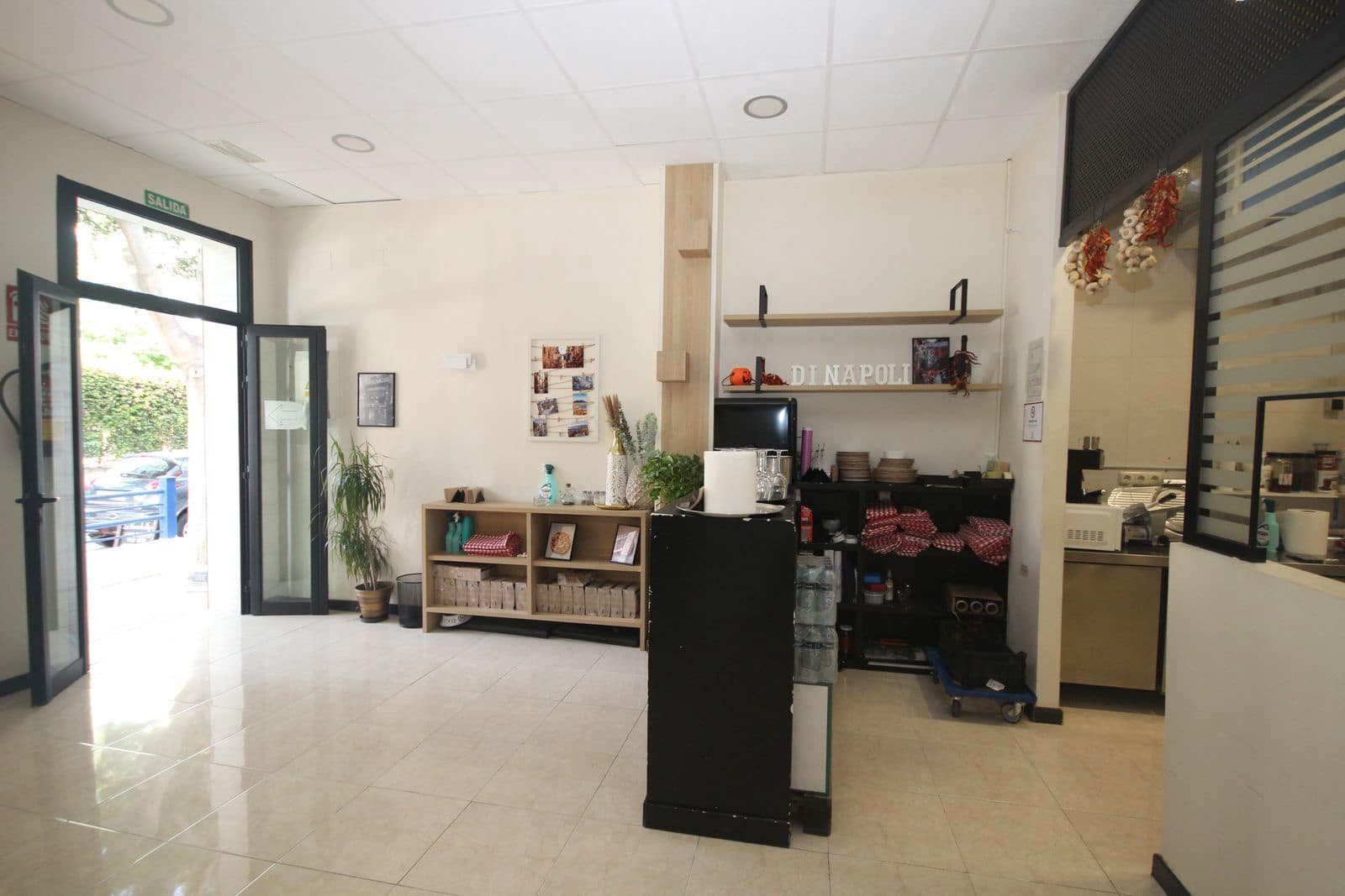 Business for sale in Marbella - € 380,000 (Ref: 10020658)
