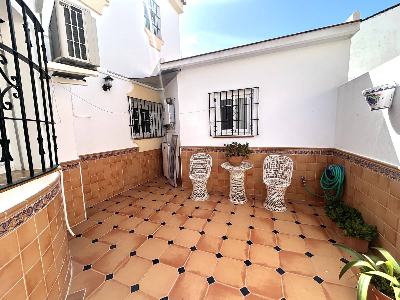 4 quarto Casa em Banda para venda em San Pedro de Alcantara - 690 000 € (Ref: 10051342)
