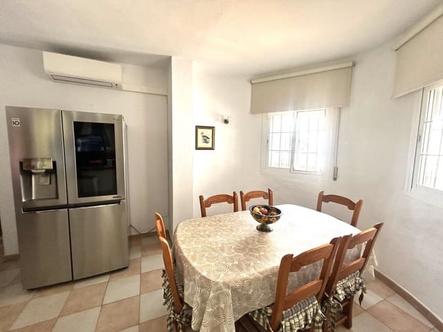 4 quarto Casa em Banda para venda em San Pedro de Alcantara, Marbella - 690 000 € (Ref: 10051342)