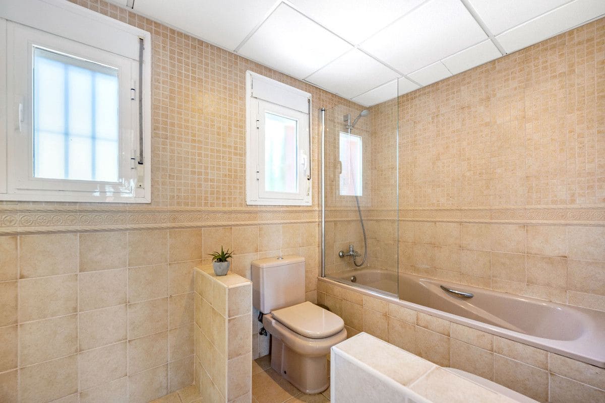 5 makuuhuone Huvila myytävänä paikassa Sotogrande - 1 350 000 € (Ref: 10051343)