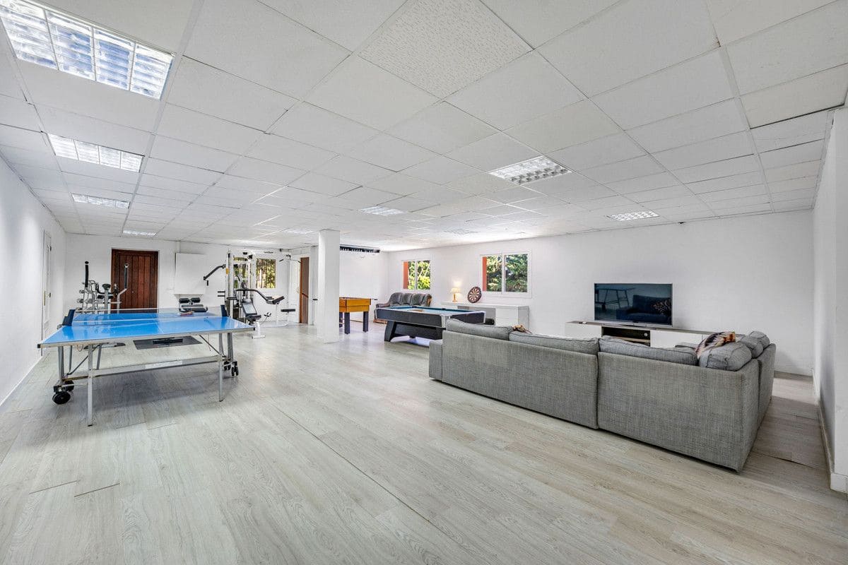 5 makuuhuone Huvila myytävänä paikassa Sotogrande - 1 350 000 € (Ref: 10051343)