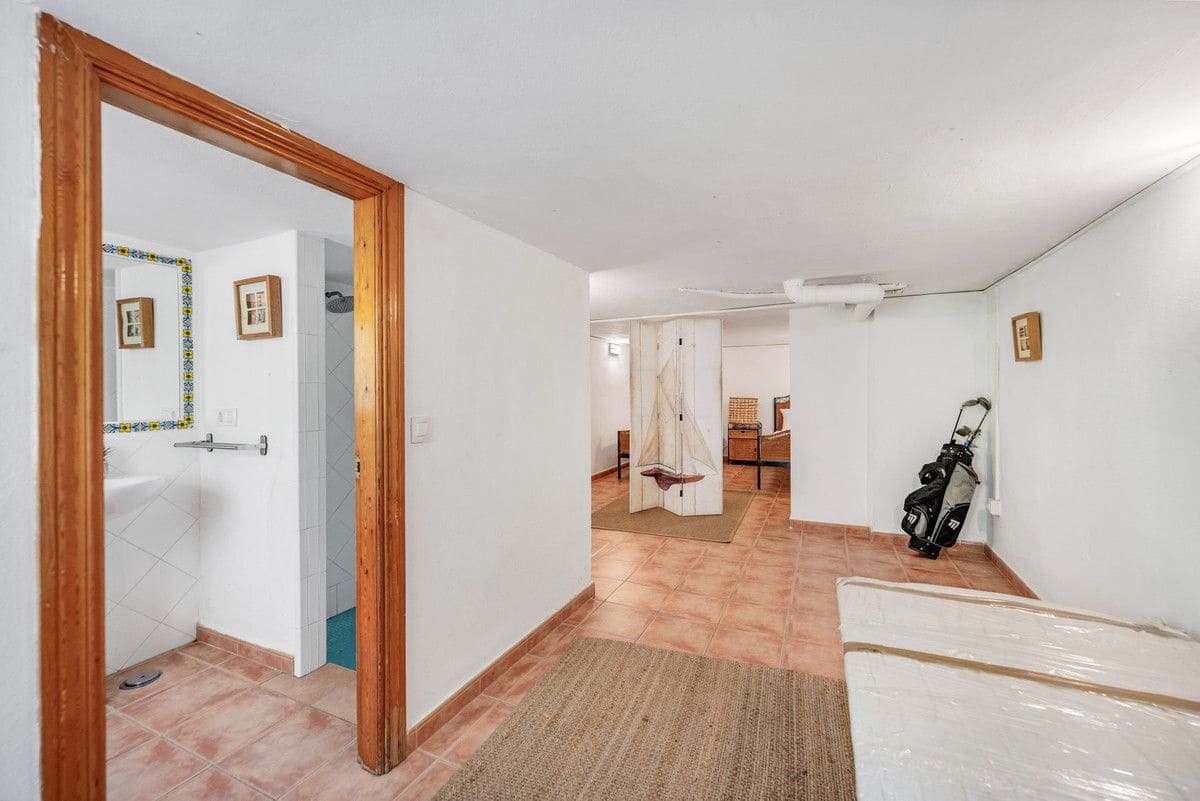 5 makuuhuone Huvila myytävänä paikassa Sotogrande - 1 350 000 € (Ref: 10051343)