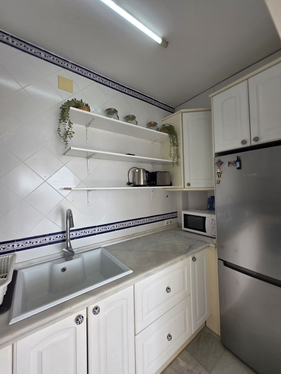 2 bedroom Apartment for sale in Marbella - € 530,000 (Ref: 10051344)