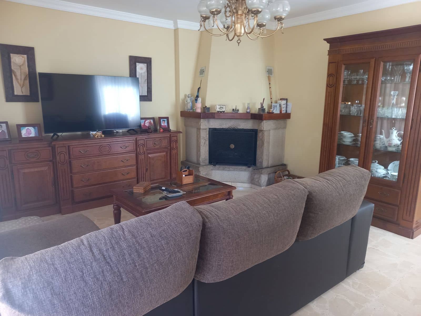 4 makuuhuone Paritalo myytävänä paikassa Estepona - 635 000 € (Ref: 10051345)