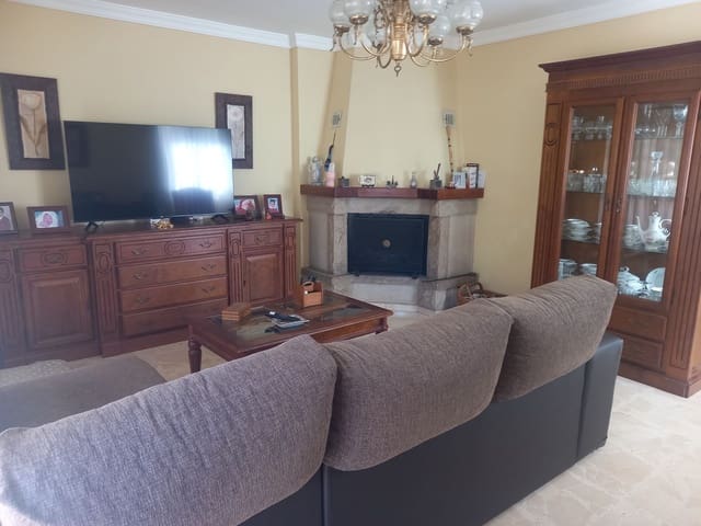 4 camera da letto Villetta Bifamiliare in vendita in Estepona - 635.000 € (Rif: 10051345)