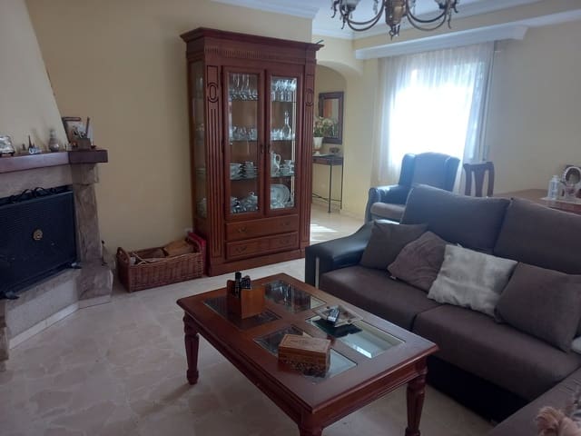 4 camera da letto Villetta Bifamiliare in vendita in Estepona - 635.000 € (Rif: 10051345)
