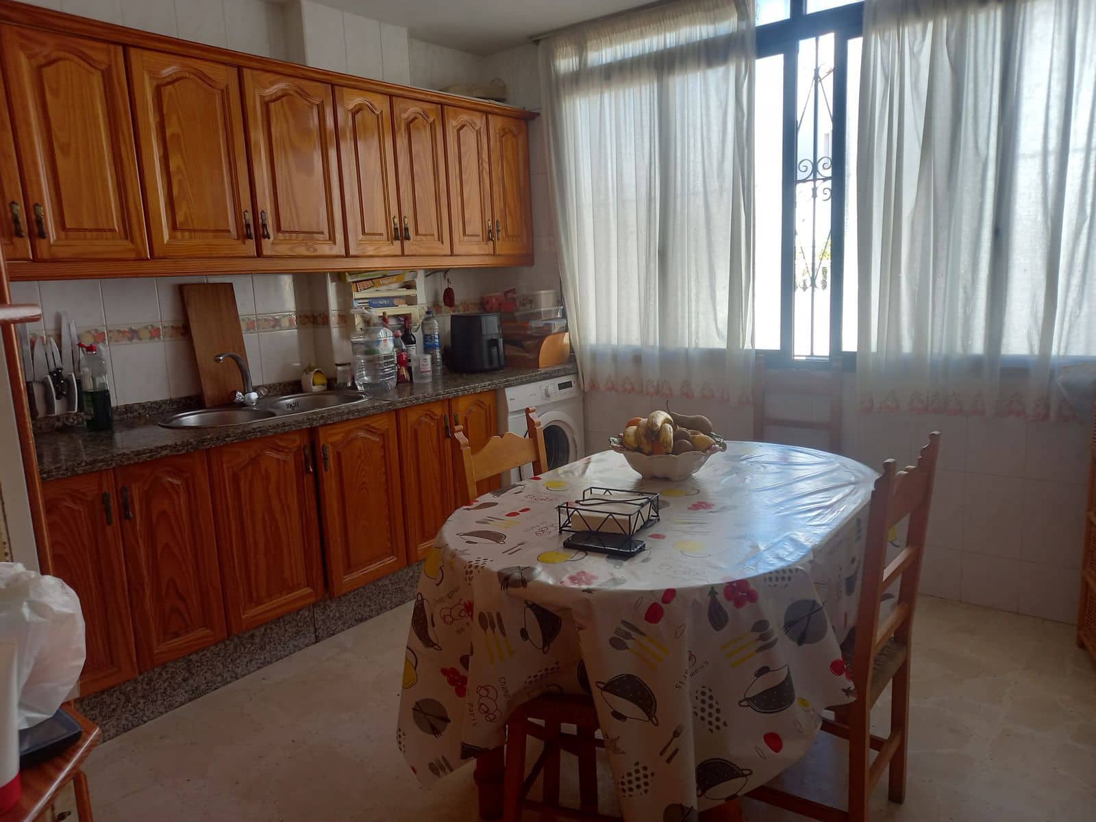 4 makuuhuone Paritalo myytävänä paikassa Estepona - 635 000 € (Ref: 10051345)