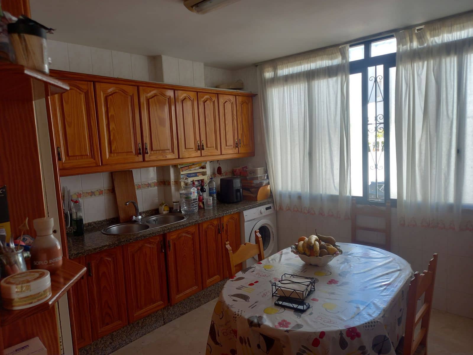 4 makuuhuone Paritalo myytävänä paikassa Estepona - 635 000 € (Ref: 10051345)