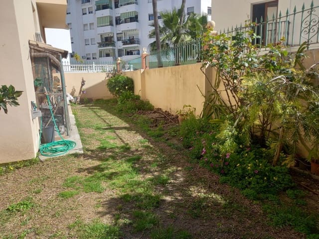 4 camera da letto Villetta Bifamiliare in vendita in Estepona - 635.000 € (Rif: 10051345)