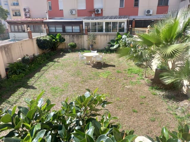 4 camera da letto Villetta Bifamiliare in vendita in Estepona - 635.000 € (Rif: 10051345)