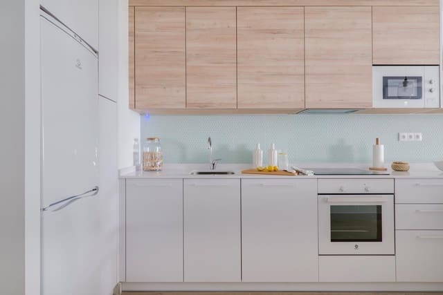 Yksiö myytävänä paikassa Marbella - 355 000 € (Ref: 10051346)
