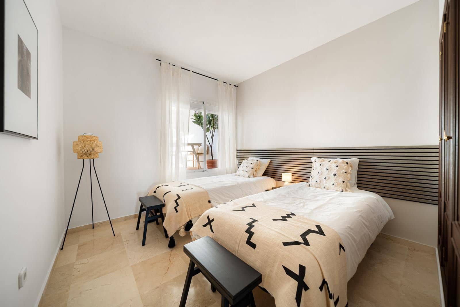 Apartamento de 2 habitaciones en Nueva Andalucia en venta - 479.995 € (Ref: 10051349)