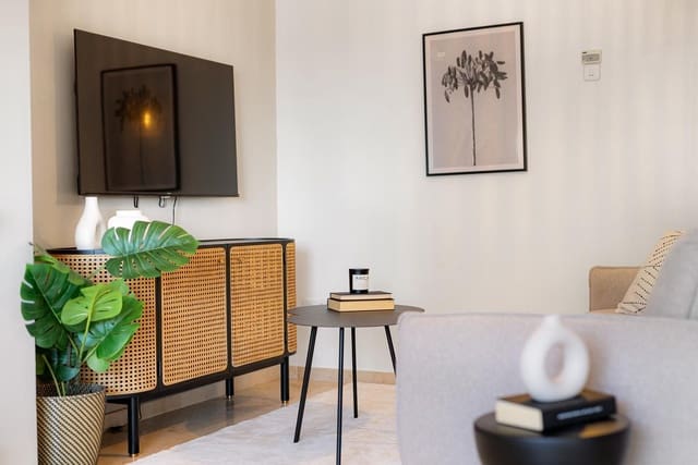 Apartamento de 2 habitaciones en Nueva Andalucia, Marbella en venta - 479.995 € (Ref: 10051349)