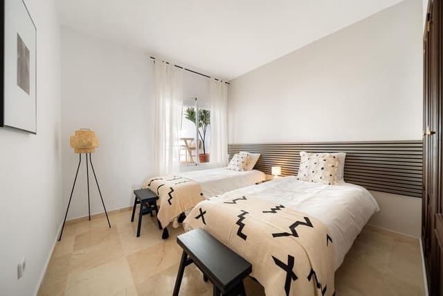Apartamento de 2 habitaciones en Nueva Andalucia, Marbella en venta - 479.995 € (Ref: 10051349)