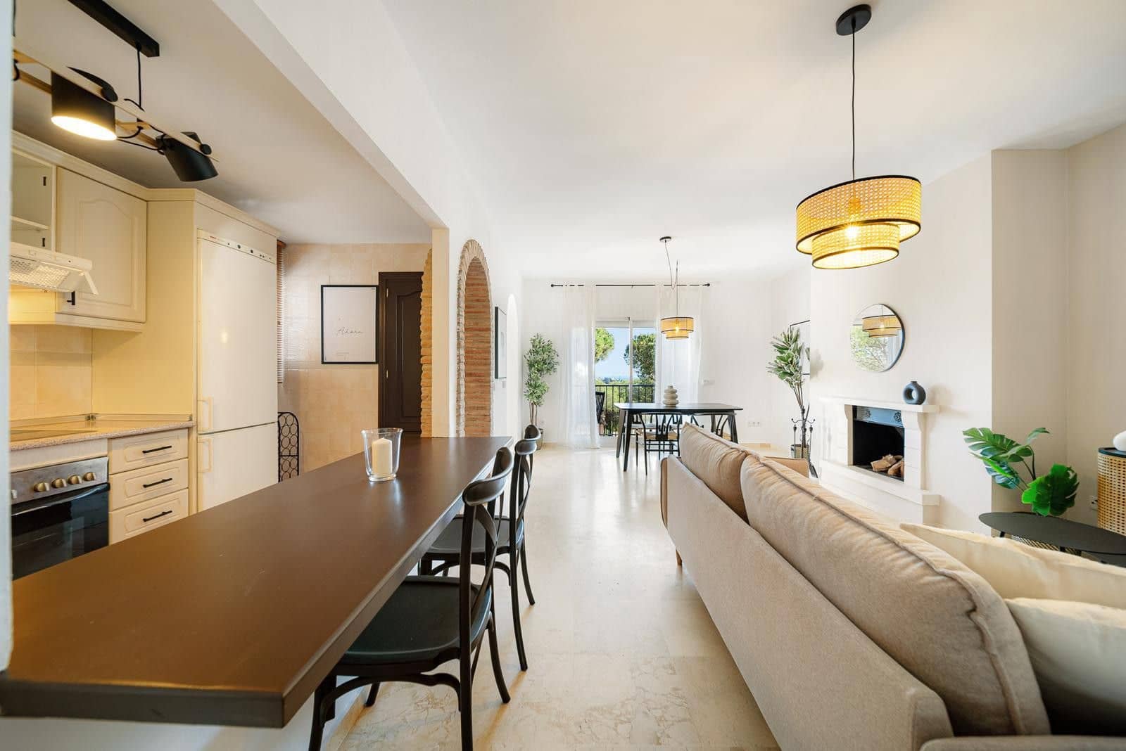 Apartamento de 2 habitaciones en Nueva Andalucia en venta - 479.995 € (Ref: 10051349)