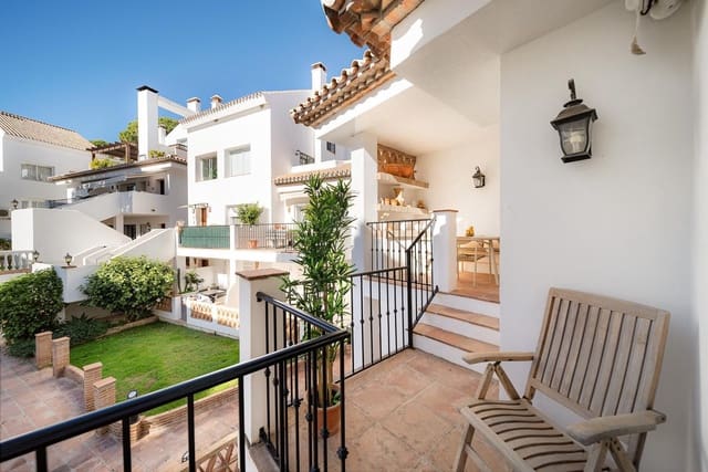 Apartamento de 2 habitaciones en Nueva Andalucia, Marbella en venta - 479.995 € (Ref: 10051349)