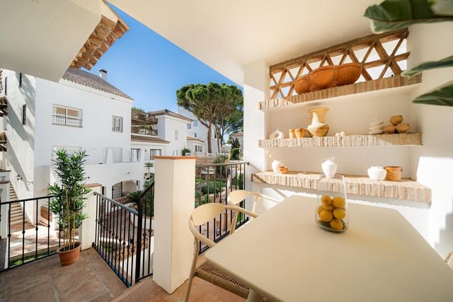 Apartamento de 2 habitaciones en Nueva Andalucia, Marbella en venta - 479.995 € (Ref: 10051349)