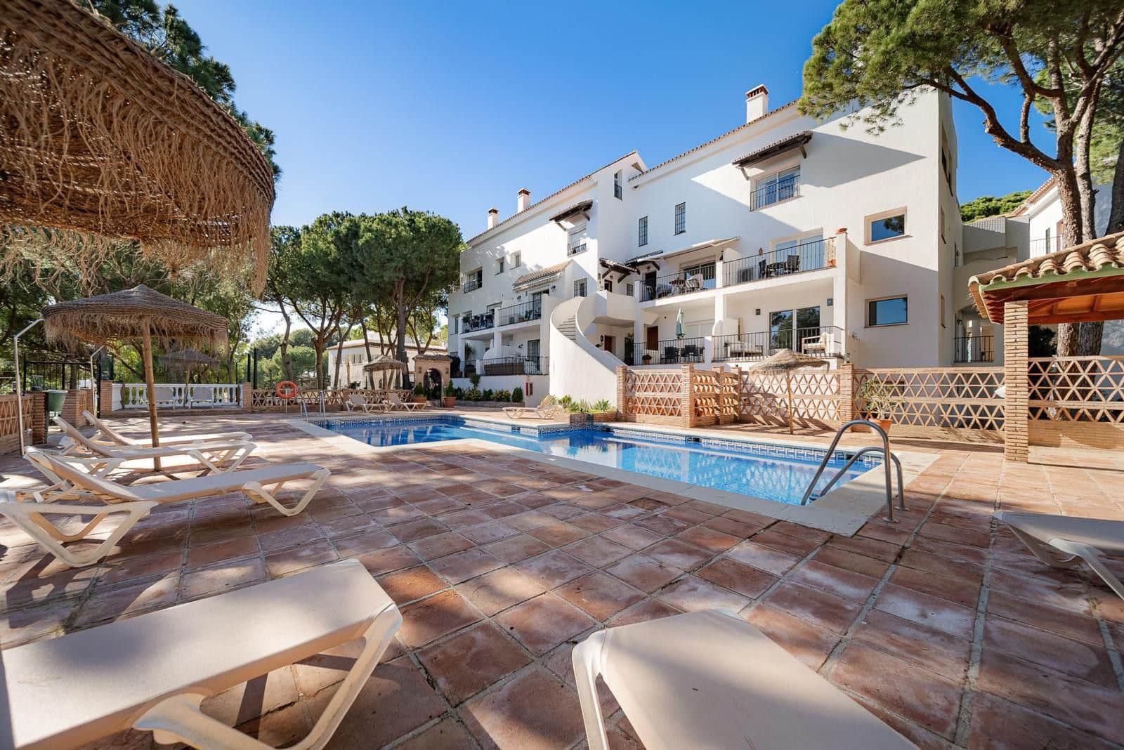Apartamento de 2 habitaciones en Nueva Andalucia en venta - 479.995 € (Ref: 10051349)
