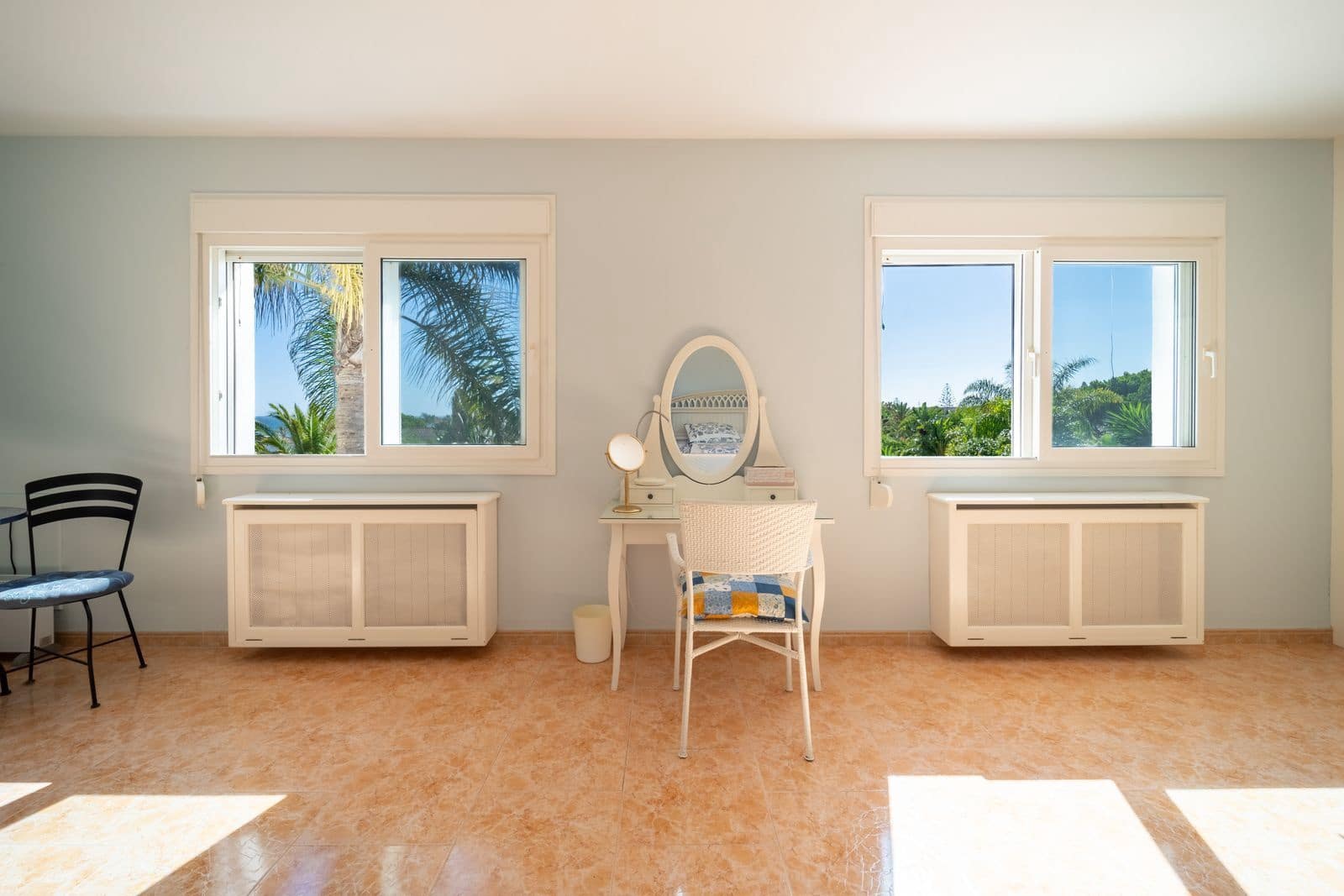 4 bedroom Villa for sale in Marbesa - € 1,950,000 (Ref: 10051351)