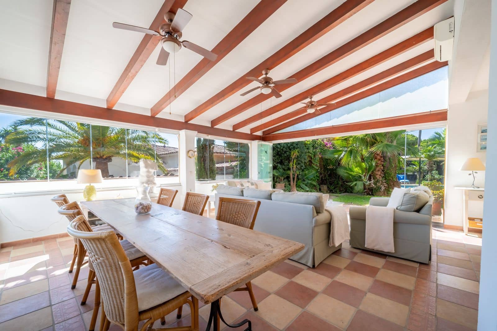4 bedroom Villa for sale in Marbesa - € 1,950,000 (Ref: 10051351)