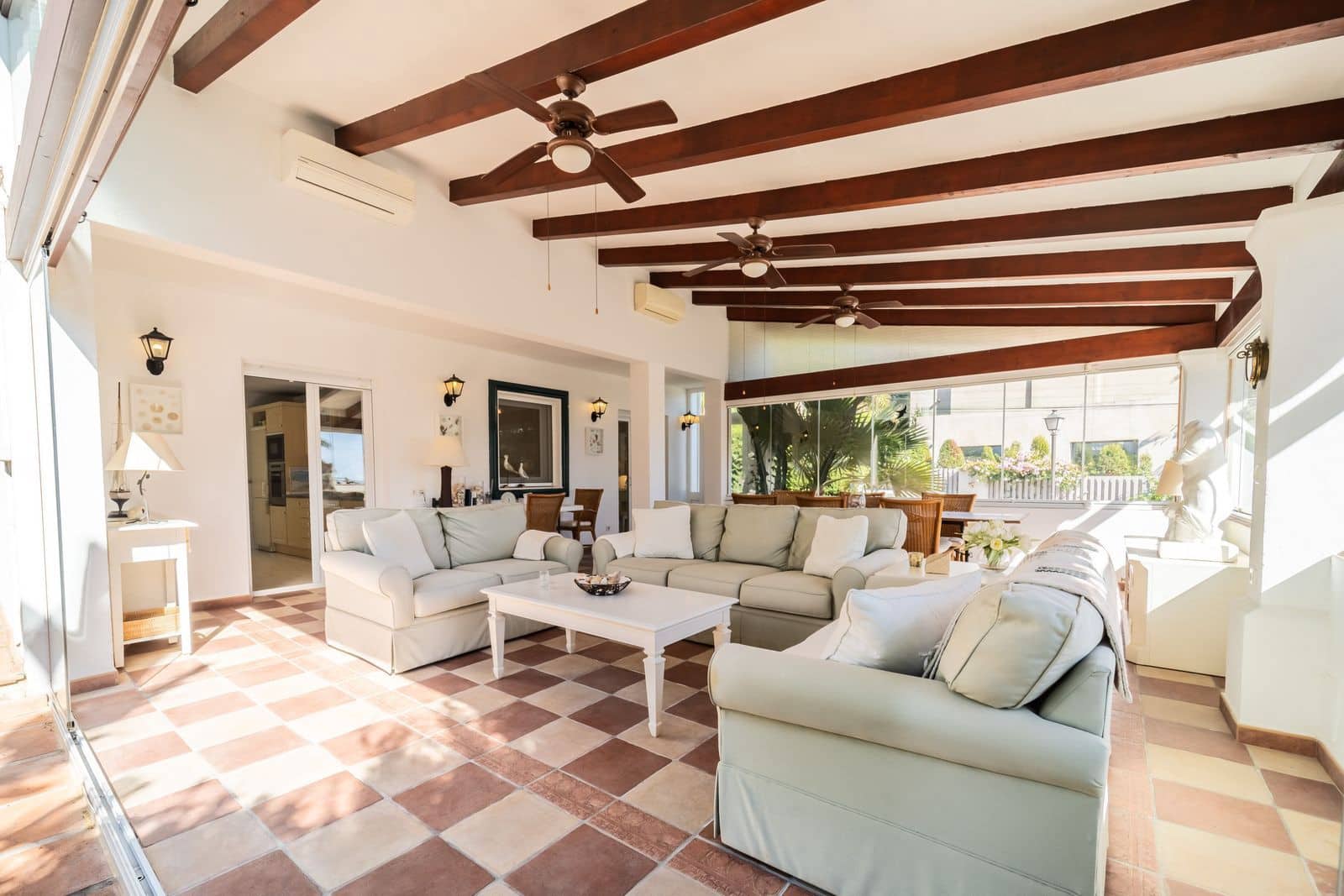 4 bedroom Villa for sale in Marbesa - € 1,950,000 (Ref: 10051351)
