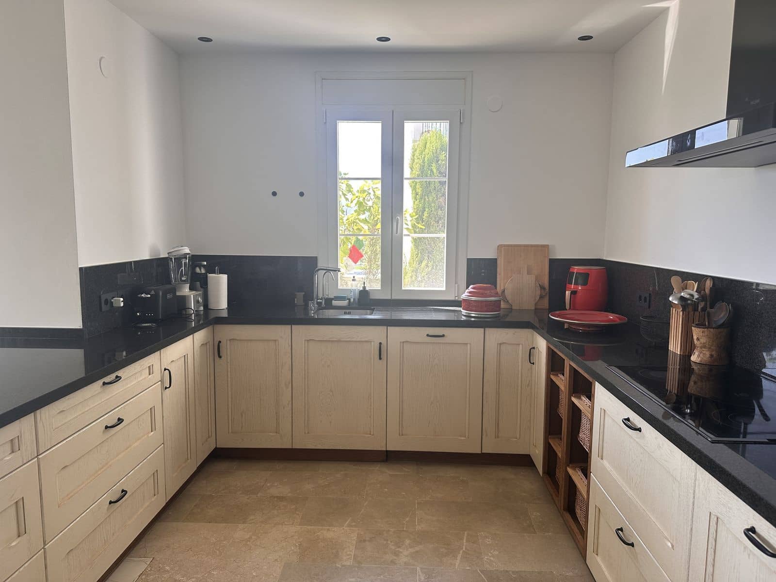 5 bedroom Townhouse for sale in La Mairena - € 990,000 (Ref: 10051354)