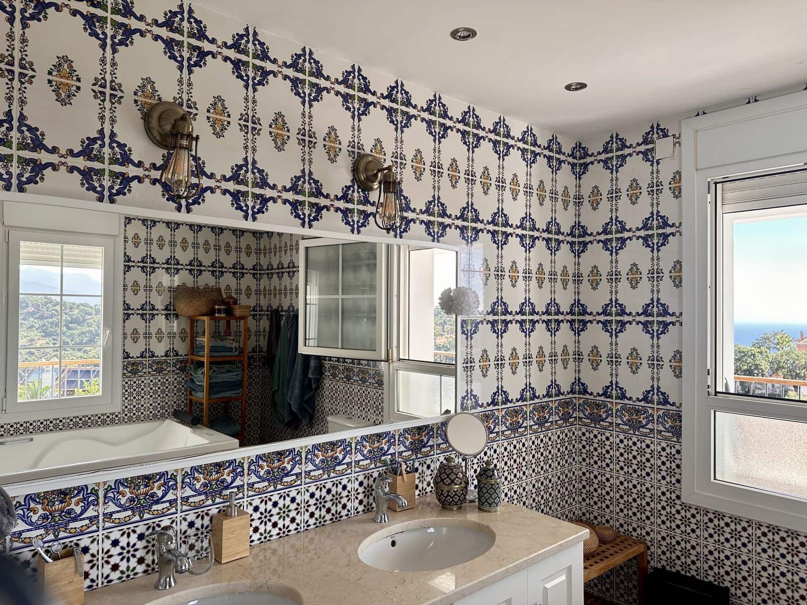 5 bedroom Townhouse for sale in La Mairena - € 990,000 (Ref: 10051354)