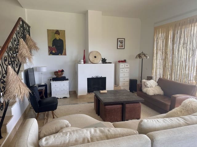 5 Zimmer Haus zu verkaufen in La Mairena, Ojen - 990.000 € (Ref: 10051354)