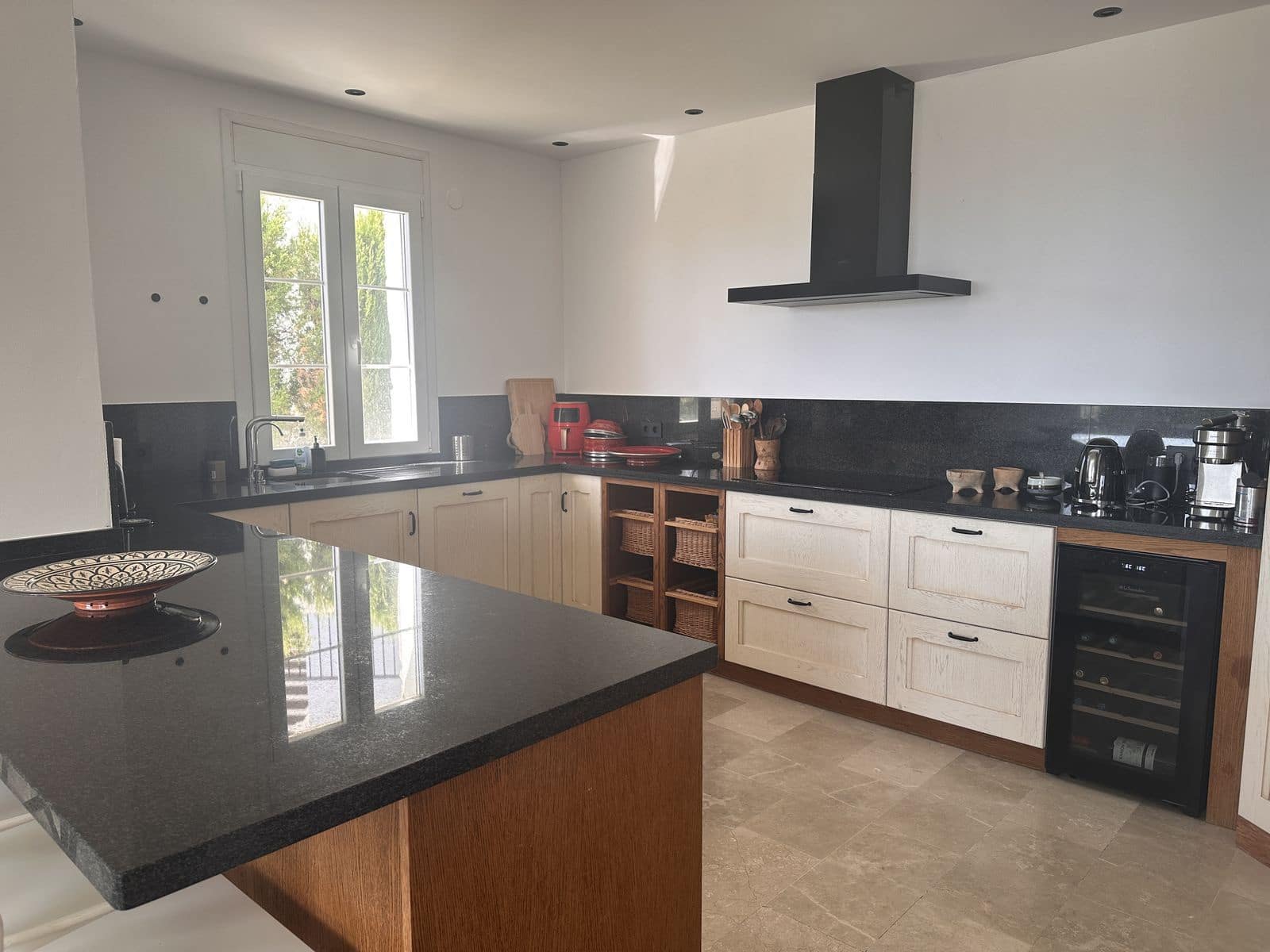 5 bedroom Townhouse for sale in La Mairena - € 990,000 (Ref: 10051354)