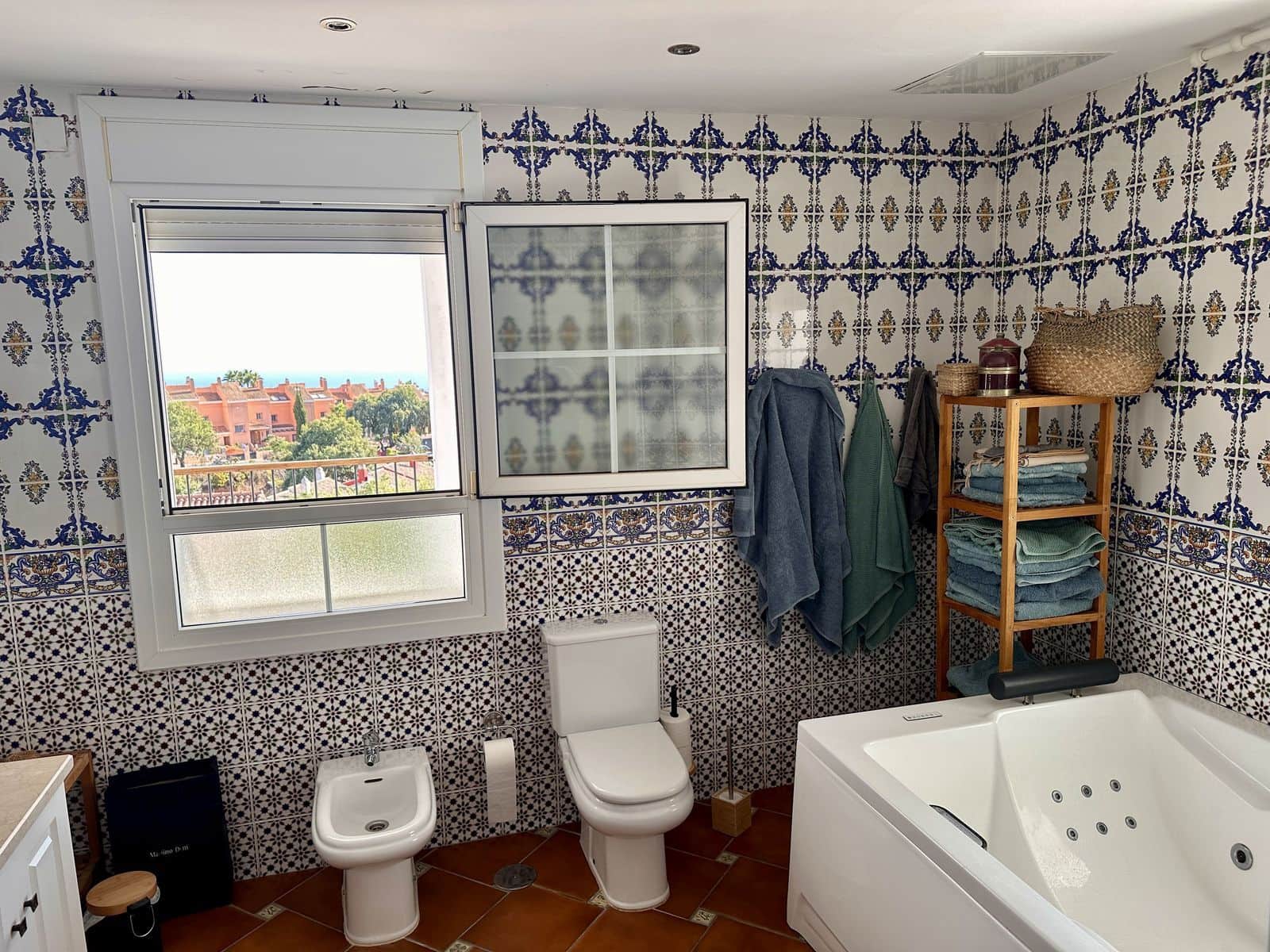 5 bedroom Townhouse for sale in La Mairena - € 990,000 (Ref: 10051354)