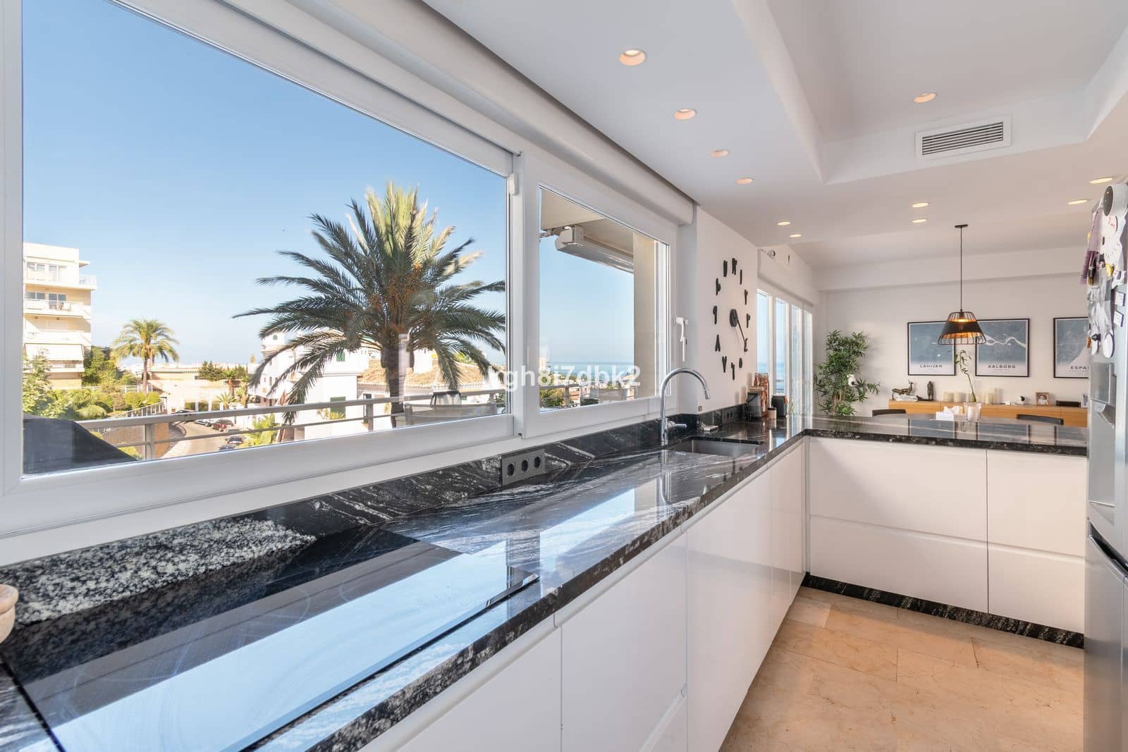 3 soveværelse Lejlighed til salg i Benalmadena - € 750.000 (Ref: 10051357)