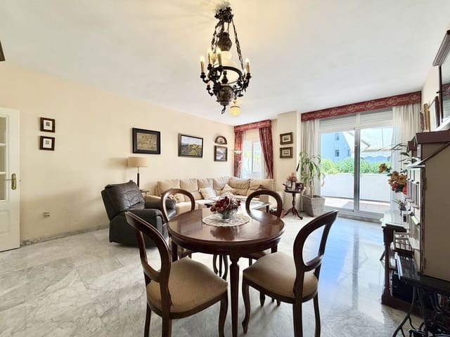 4 makuuhuone Huoneisto myytävänä paikassa Golden Mile, Marbella - 1 099 000 € (Ref: 10051363)