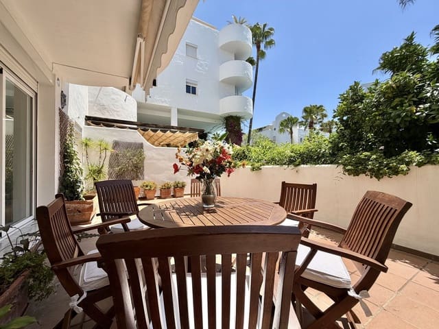 4 makuuhuone Huoneisto myytävänä paikassa Golden Mile, Marbella - 1 099 000 € (Ref: 10051363)