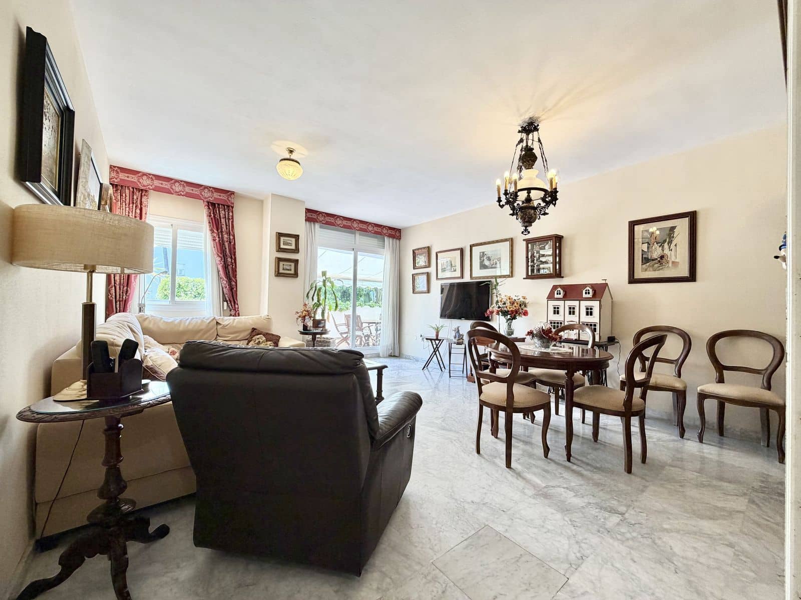 4 slaapkamer Appartement te koop in Golden Mile - € 1.099.000 (Ref: 10051363)