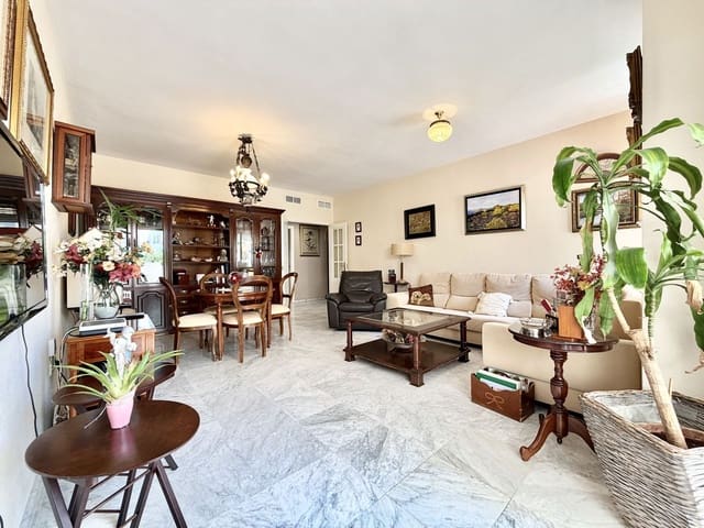 4 makuuhuone Huoneisto myytävänä paikassa Golden Mile, Marbella - 1 099 000 € (Ref: 10051363)