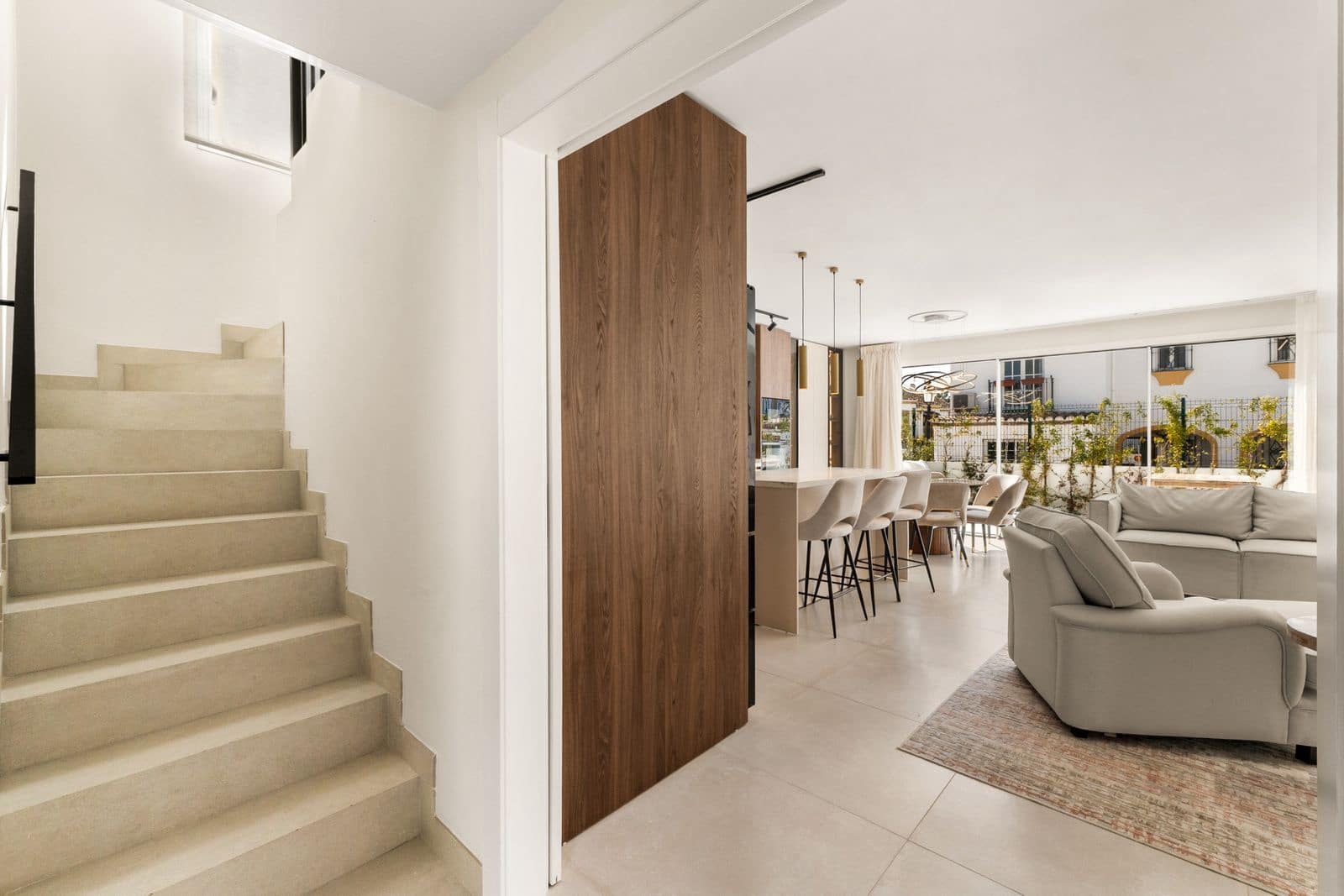 4 bedroom Townhouse for sale in Estepona - € 649,500 (Ref: 10051365)