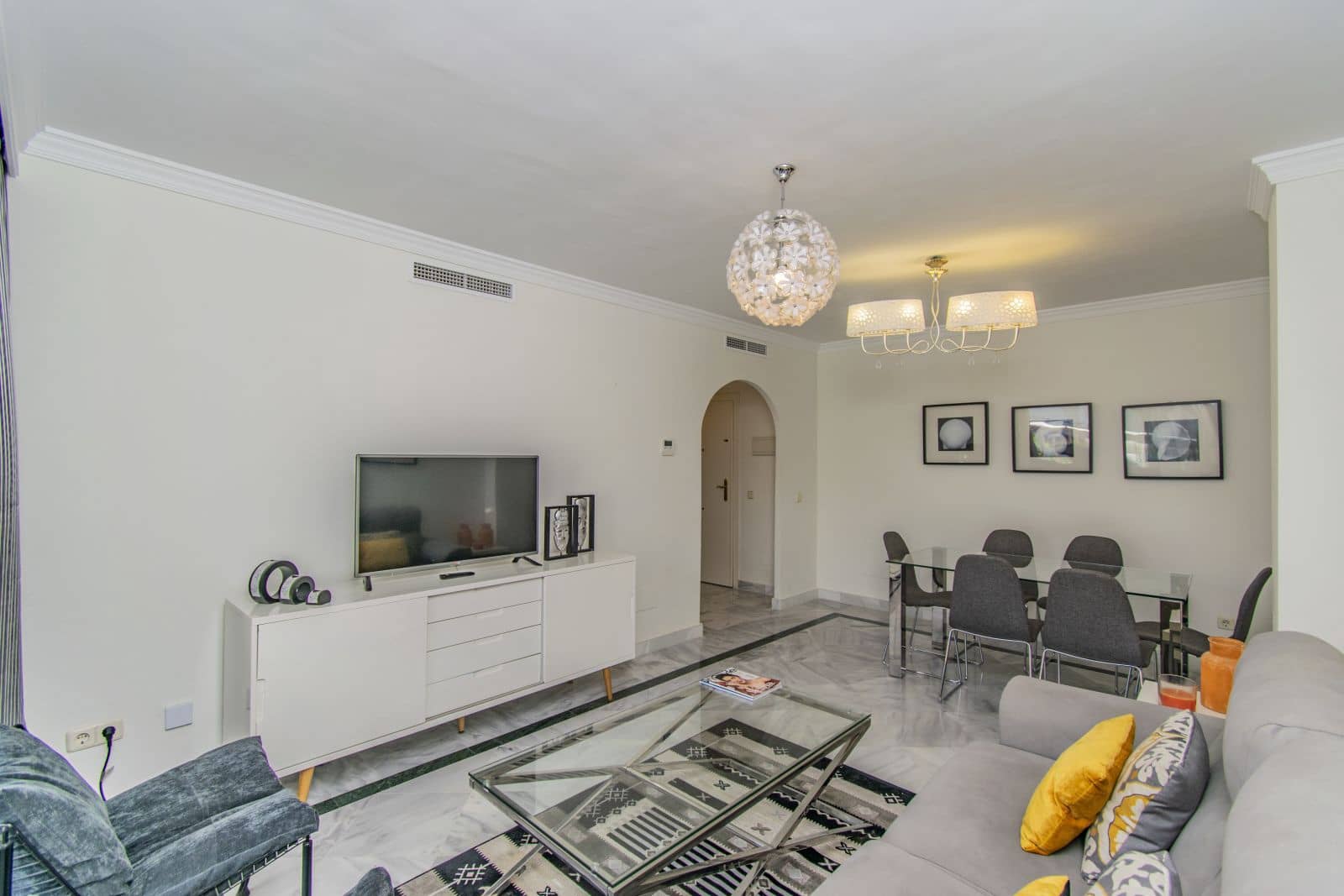 2 makuuhuone Huoneisto myytävänä paikassa Nueva Andalucia - 429 000 € (Ref: 10051368)