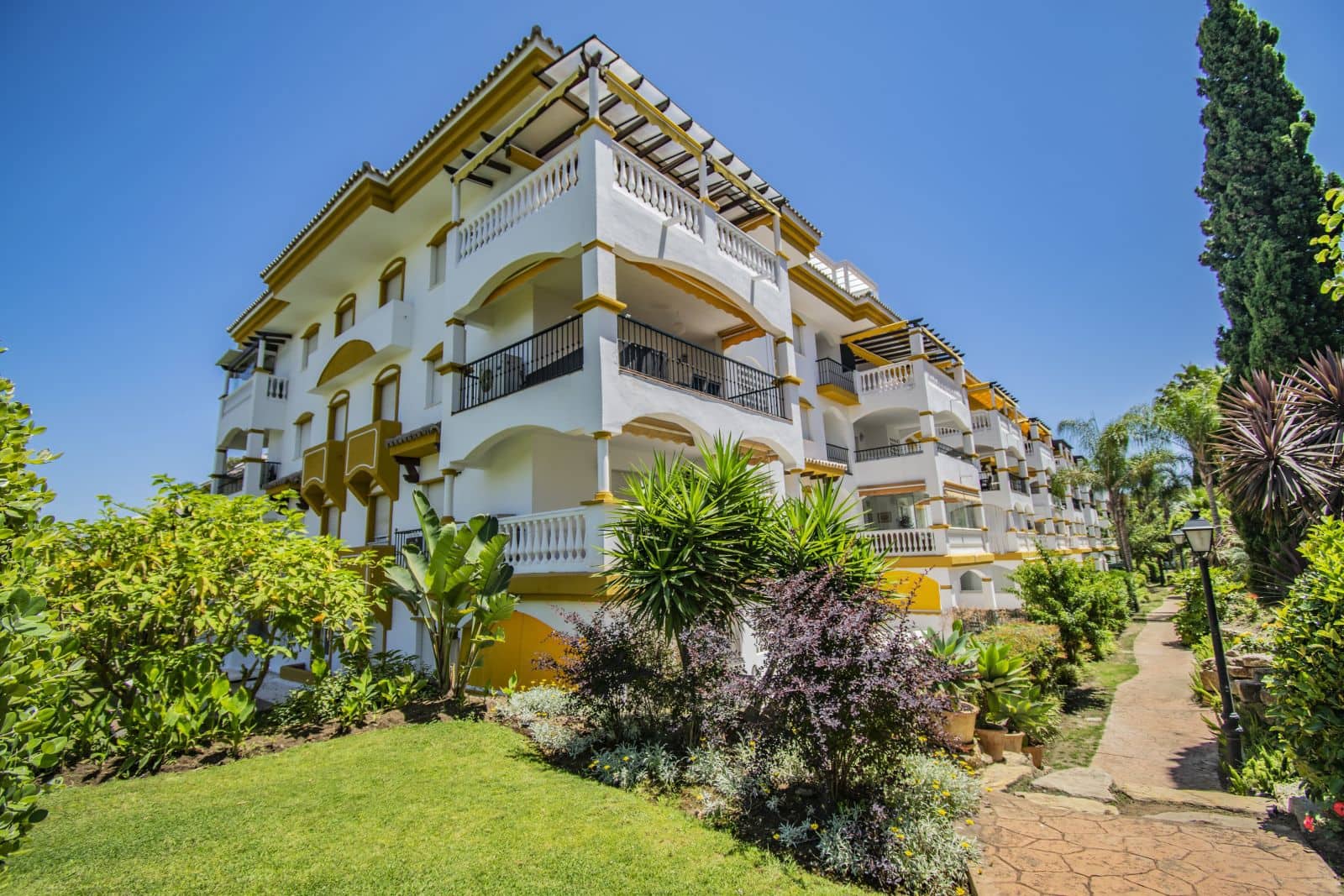2 makuuhuone Huoneisto myytävänä paikassa Nueva Andalucia - 429 000 € (Ref: 10051368)