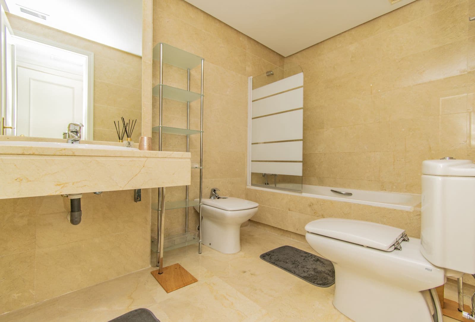 2 makuuhuone Huoneisto myytävänä paikassa Nueva Andalucia - 429 000 € (Ref: 10051368)